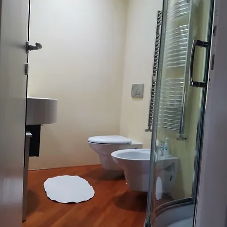 Casa Gio * Καζαλέκιο ντι Ρένο